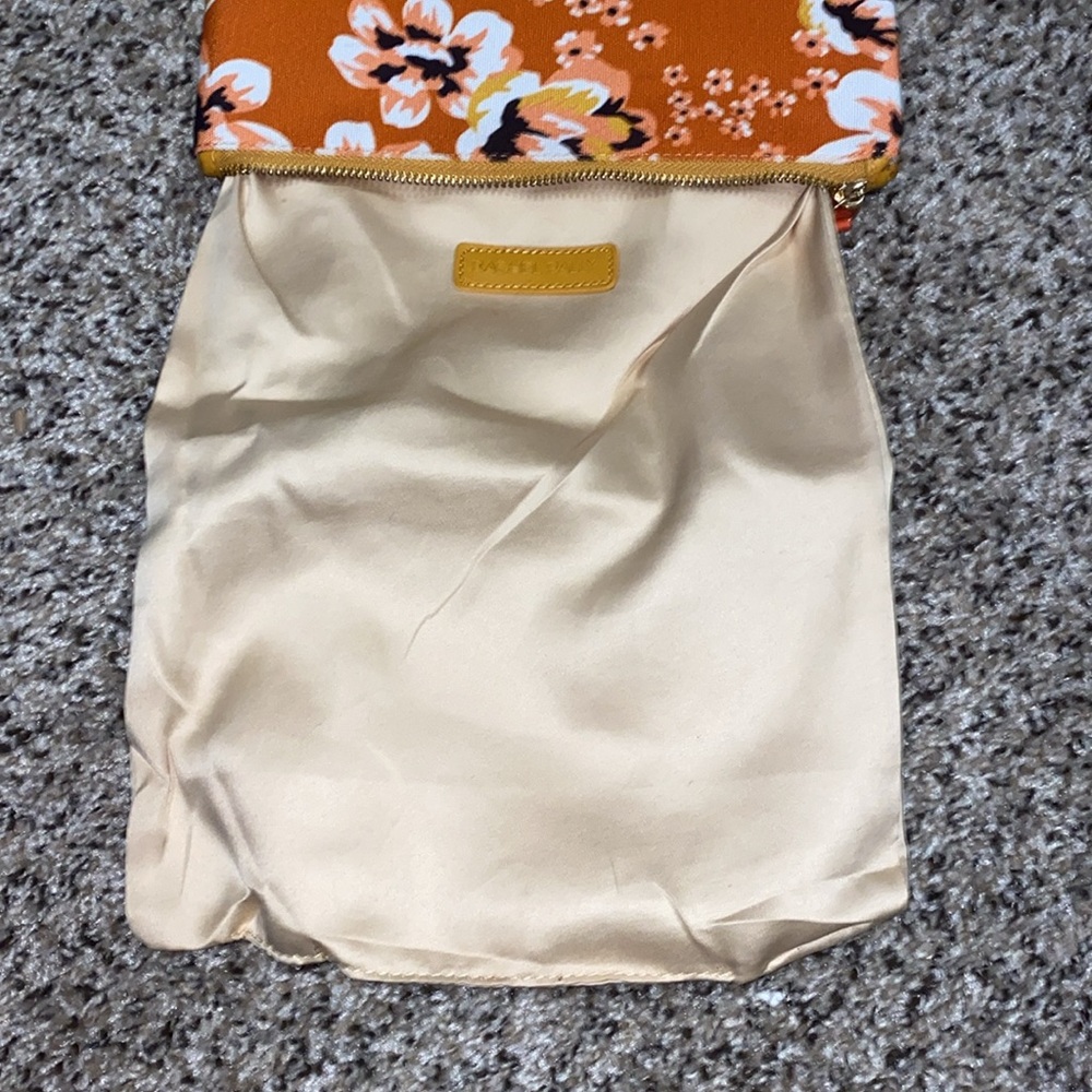 🐛Rachel Pally Orange Floral Clutch! - Picture 10 of 11